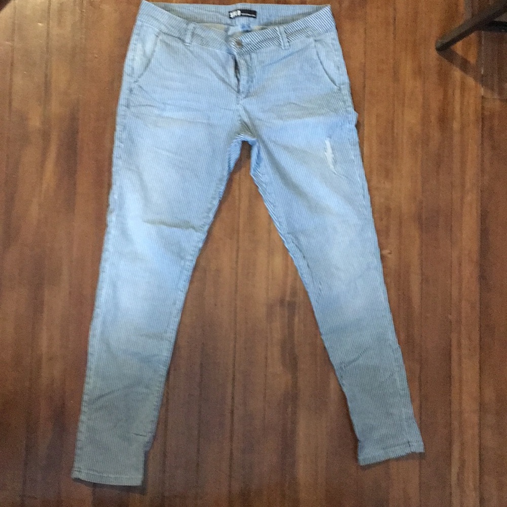 Sold design pants
